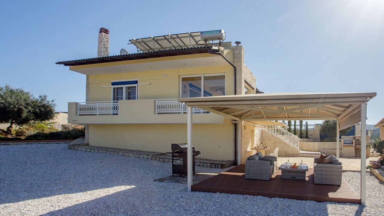Photo of Patio Balcony in Gouvai