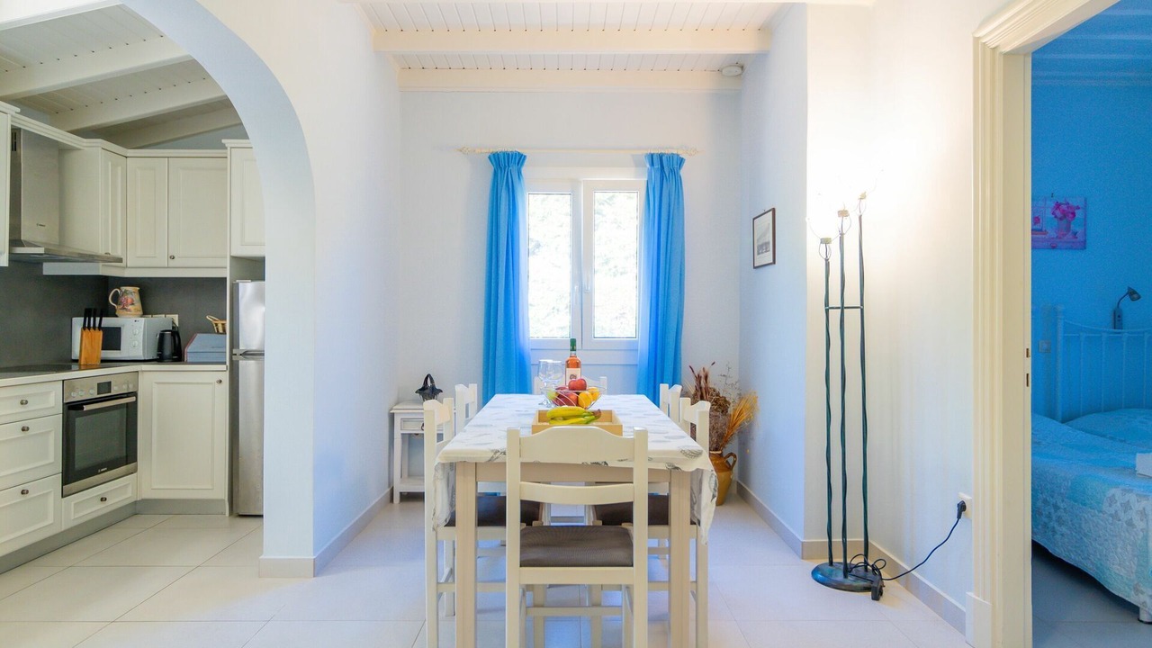 Photo of Bedroom in Petaleia