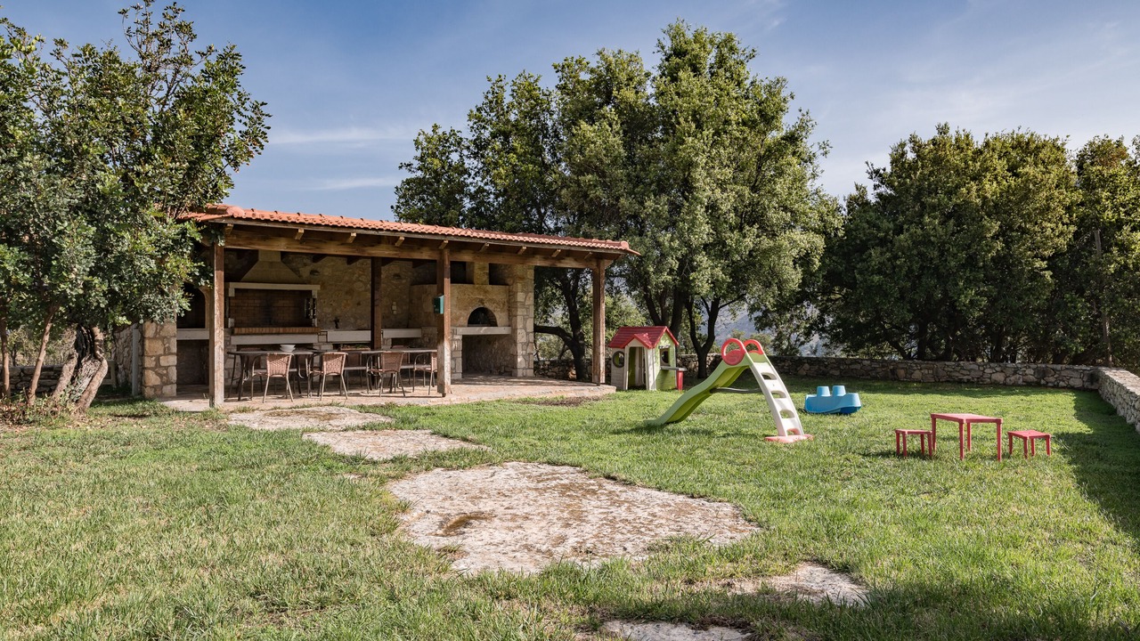Photo of Outdoor in Mylopotamos