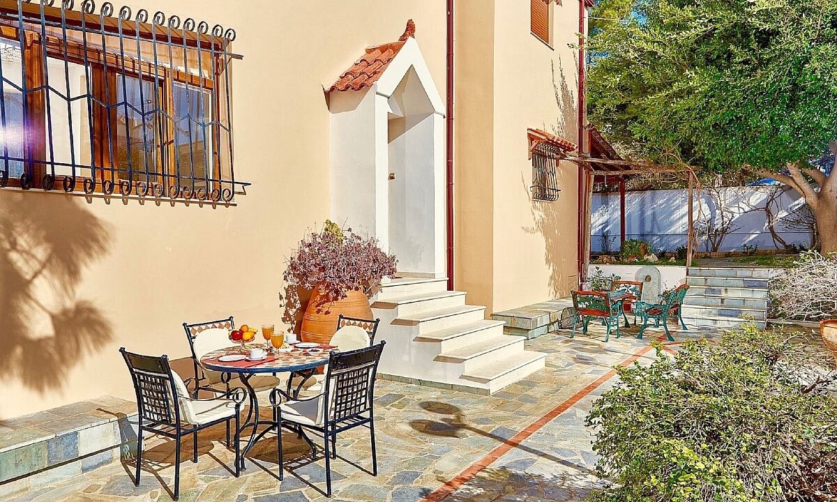 Photo of Outdoor in Karteros