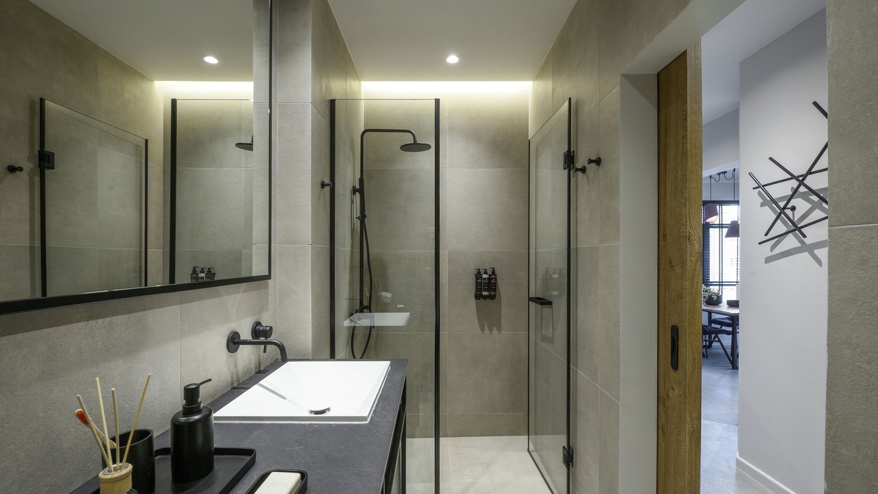 Photo of Bathroom in Ladadika
