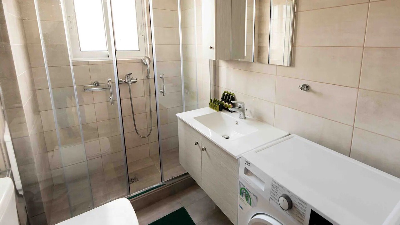 Photo of Bathroom in Piraeus