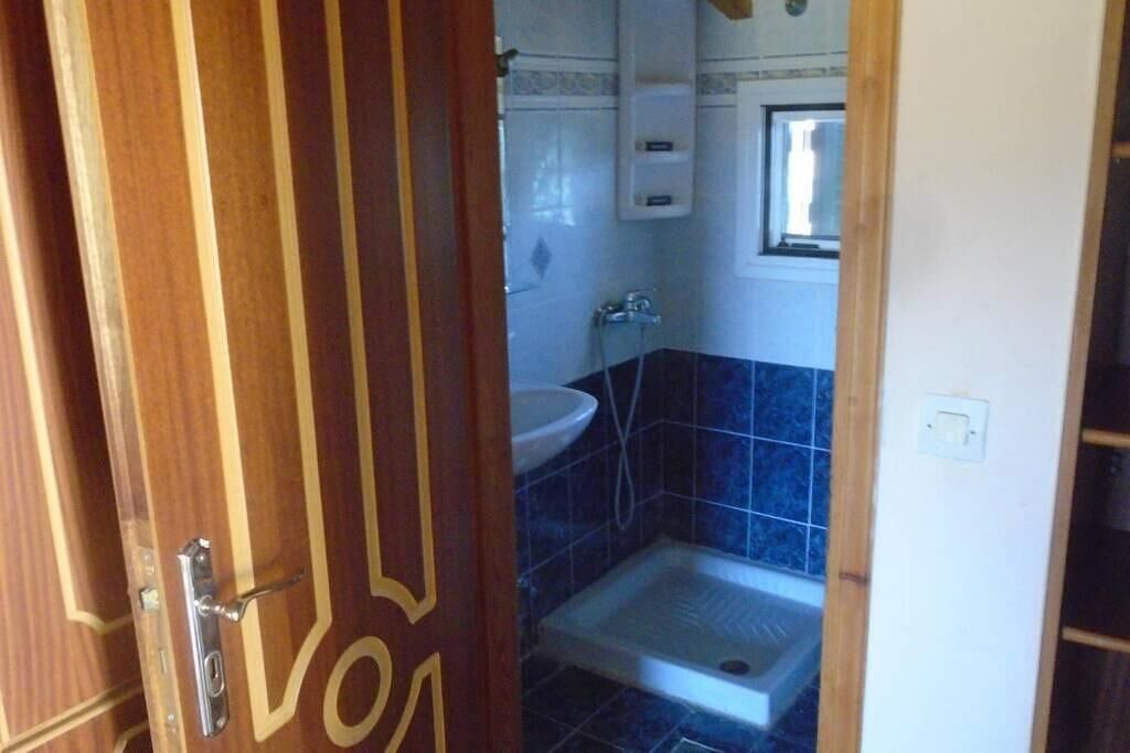 Photo of Bathroom in Aleimmatades