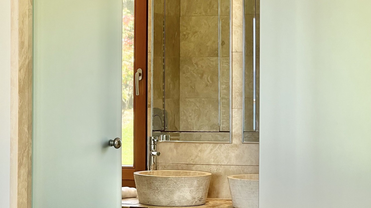 Photo of Bathroom in Sane