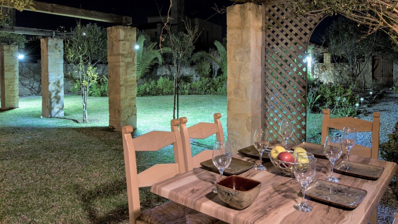 Photo of Outdoor in Tavronitis