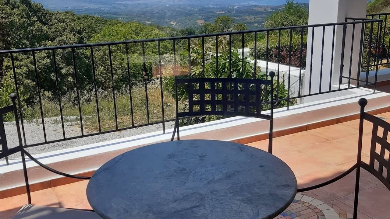 Photo of Outdoor in Monopari