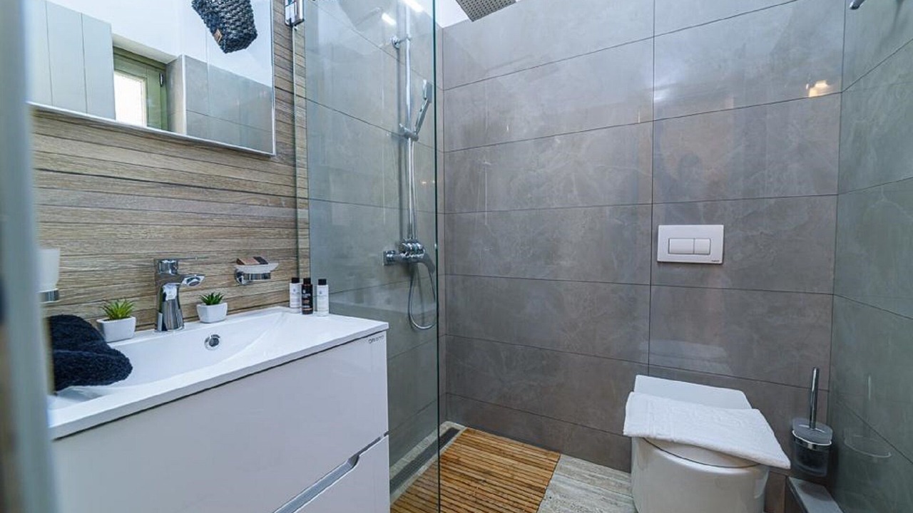Photo of Bathroom in Kali Vrysi