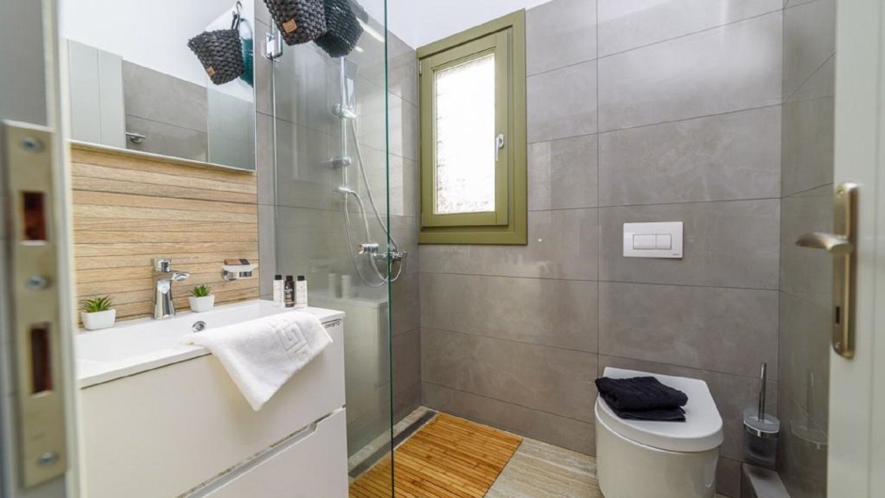 Photo of Bathroom in Kali Vrysi