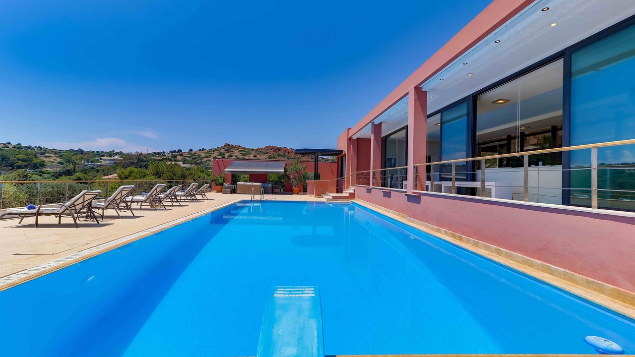 Photo of Outdoor in Legrena