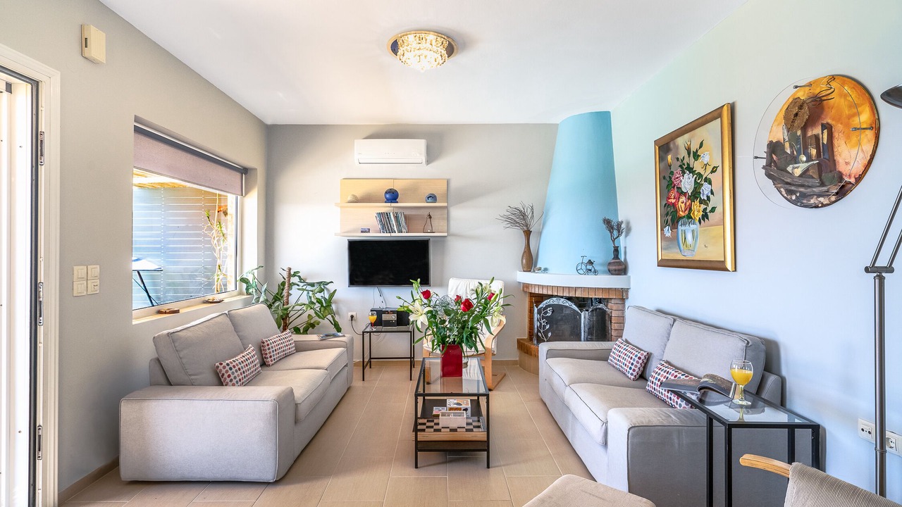 Photo of Livingroom in Mirthios