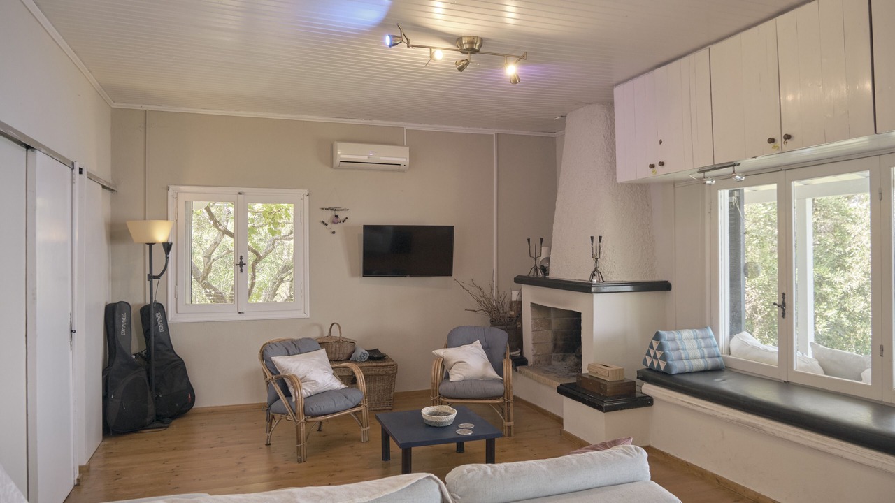 Photo of Livingroom in Kerion