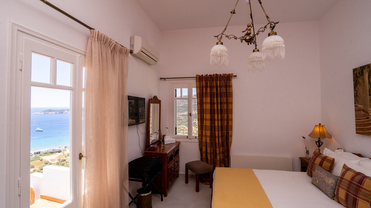 Photo of Bedroom in Platis Gialos