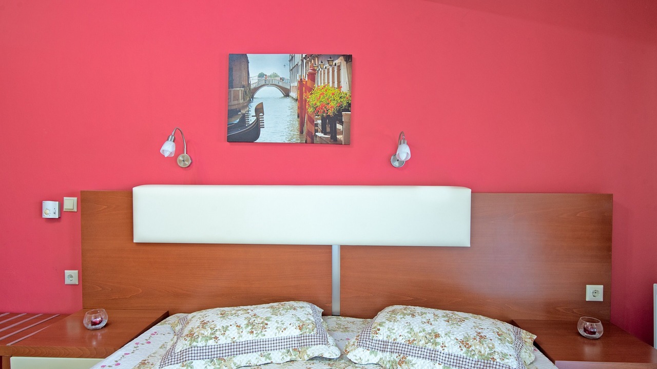 Photo of Bedroom in Messonghi
