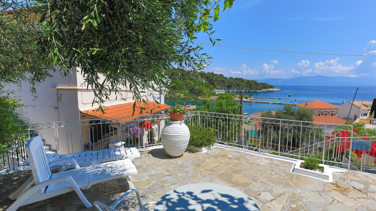 Photo of Others in Gaios