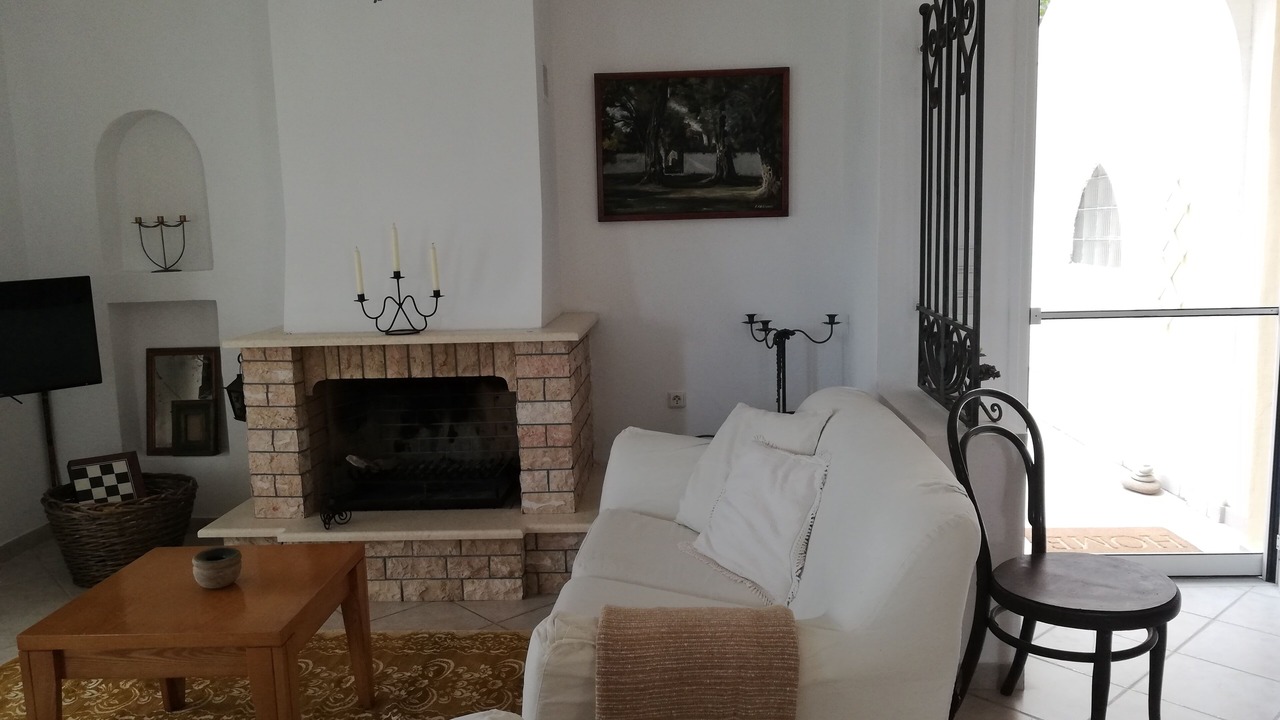 Photo of Livingroom in Agia Pelagia Chlomou