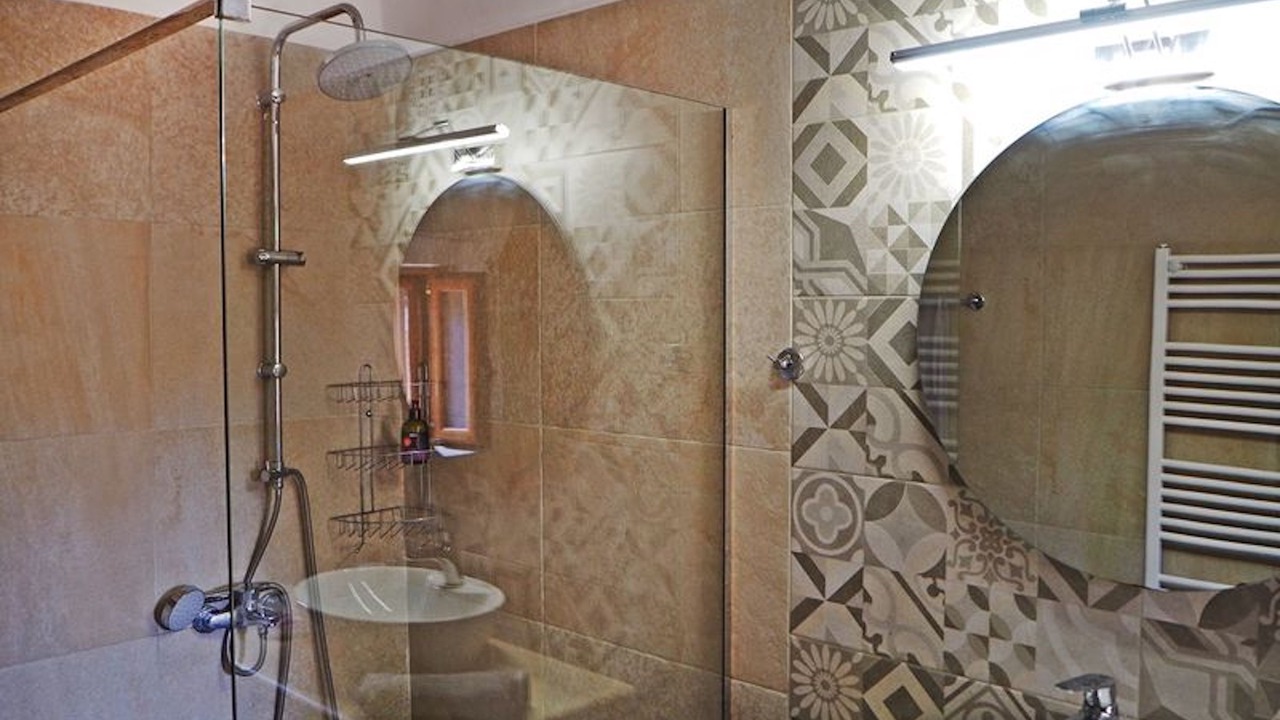 Photo of Bathroom in Drapanos