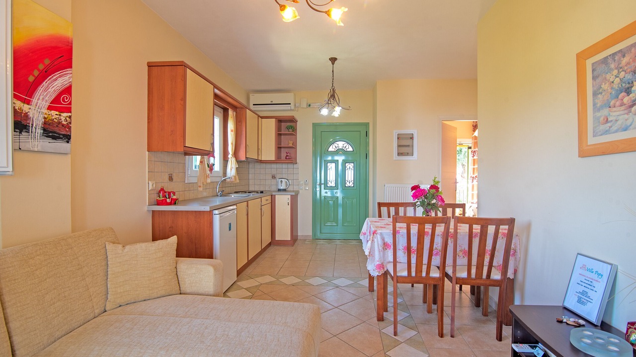 Photo of Livingroom in Messonghi