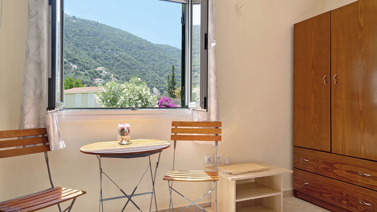Photo of Others in Mikros Gialos