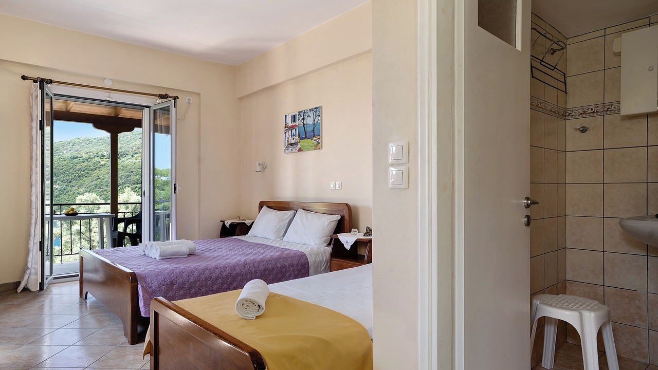 Photo of Bedroom in Mikros Gialos