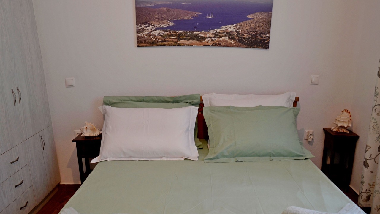 Photo of Bedroom in Katapola