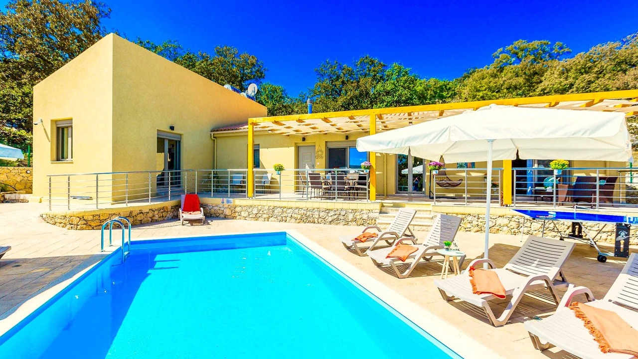 Photo of Outdoor in Monopari