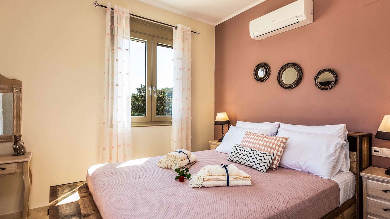 Photo of Bedroom in Monopari