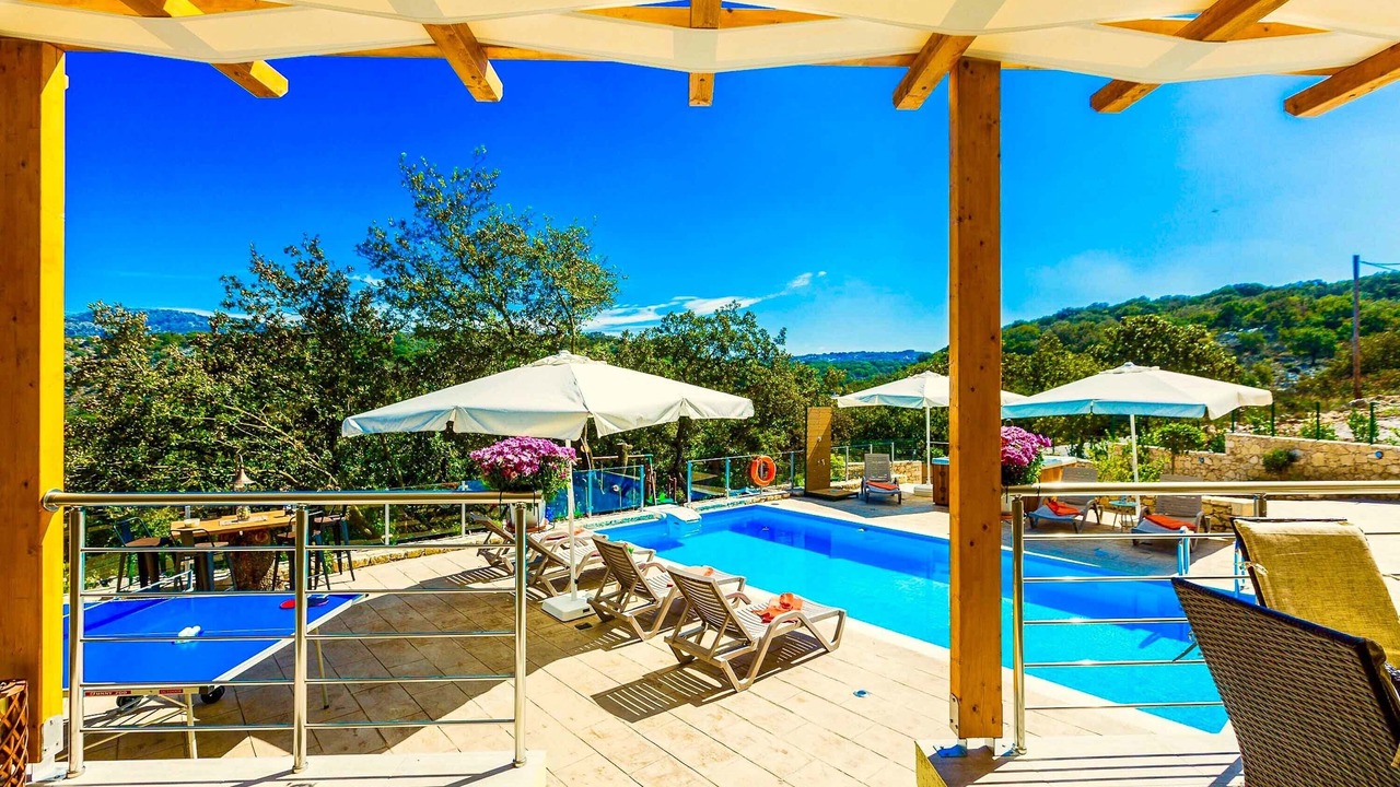 Photo of Outdoor in Monopari