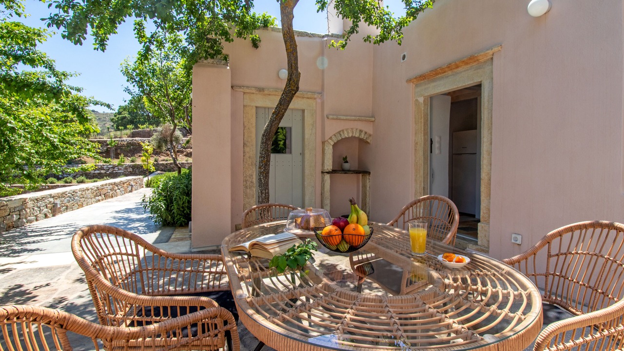 Photo of Outdoor in Aperathos