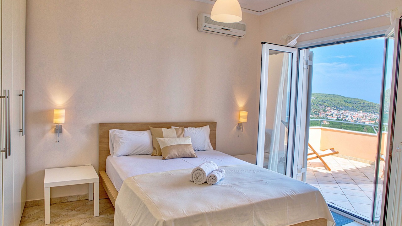 Photo of Bedroom in Melissopetra