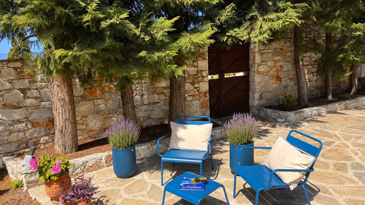 Photo of Patio Balcony in Glossa