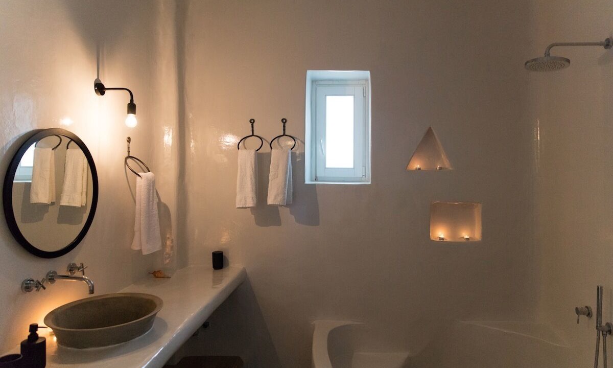 Photo of Bathroom in Plintri