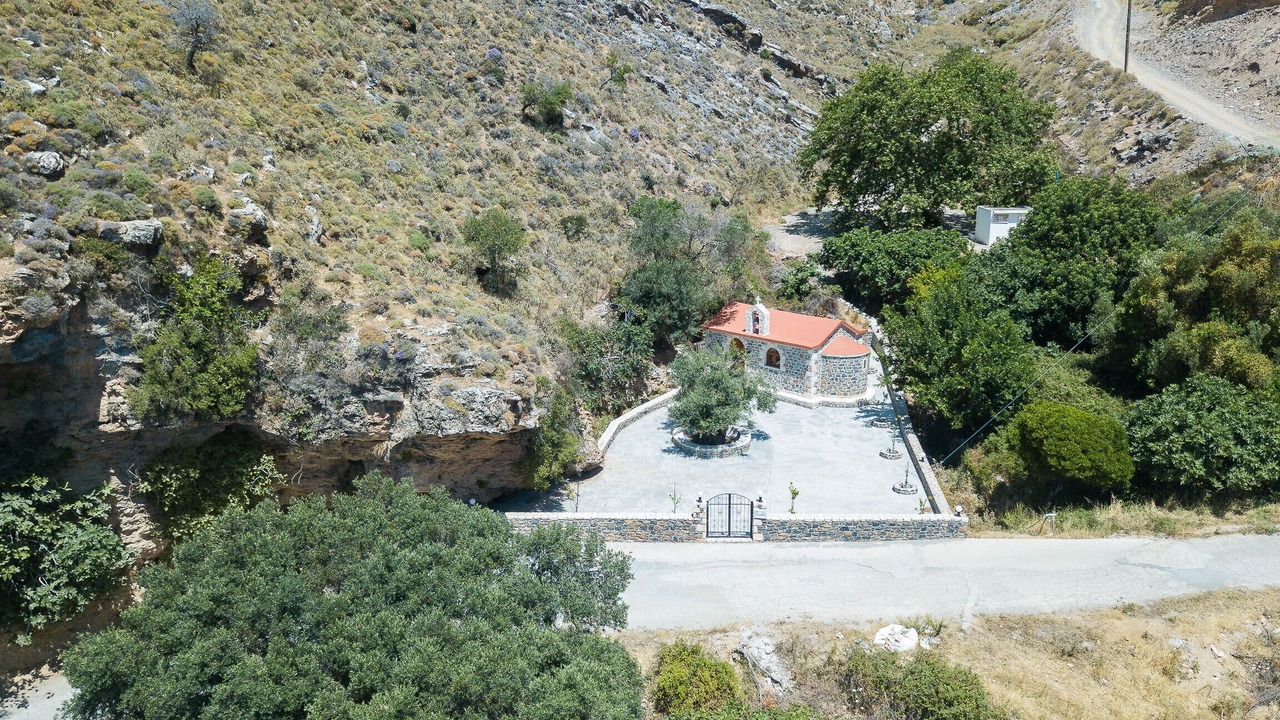 Photo of Outdoor in Mariou
