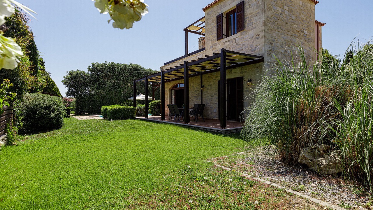 Photo of Outdoor in Adelianos Kampos