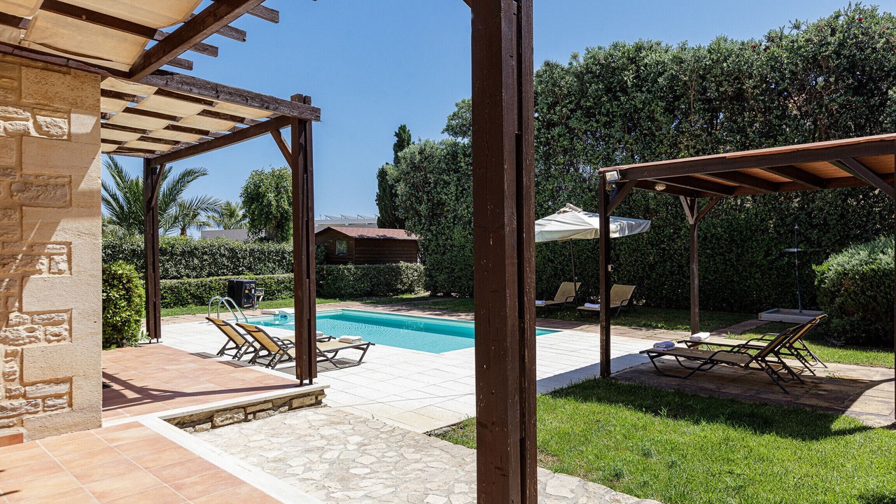 Photo of Outdoor in Adelianos Kampos