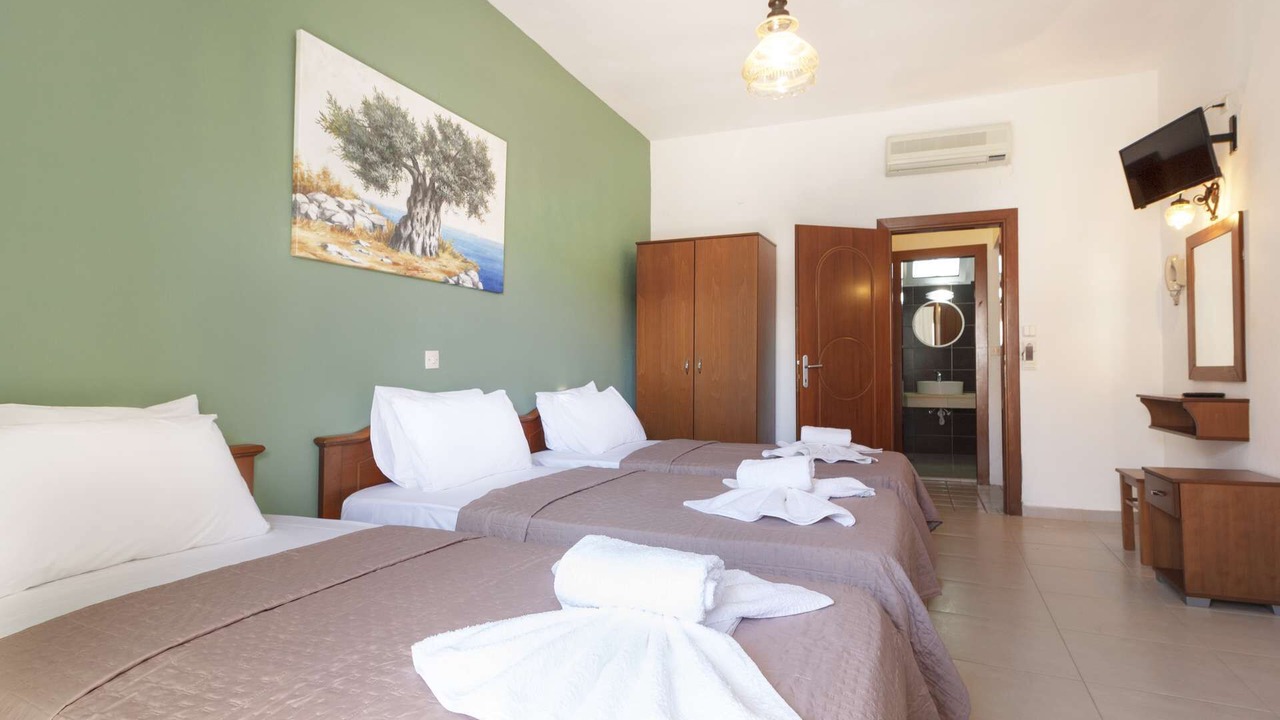 Photo of Bedroom in Polichrono