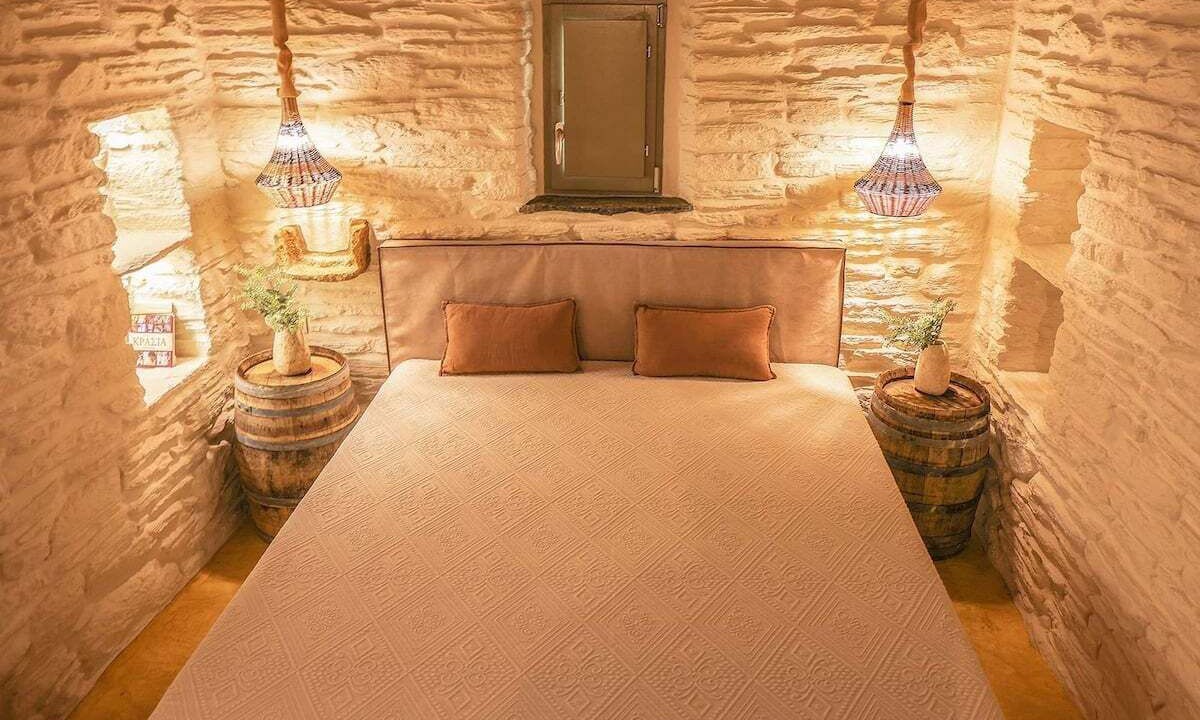 Photo of Bedroom in Paleopolis