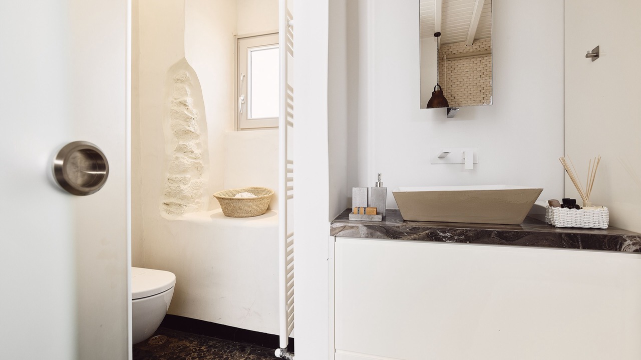 Photo of Bathroom in Ano Mera