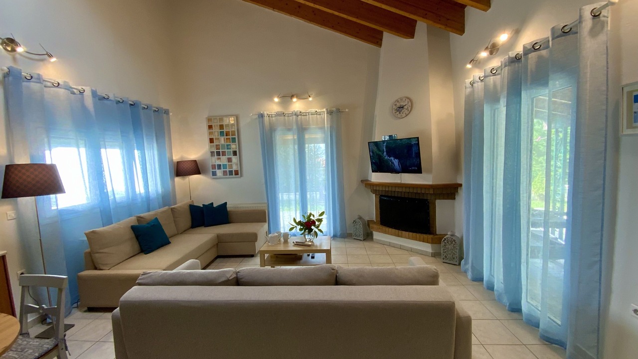 Photo of Livingroom in Katsarou
