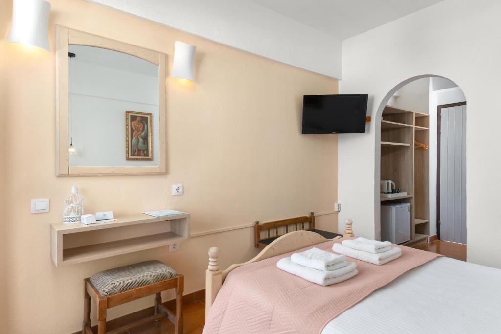 Photo of Bedroom in Gennadi