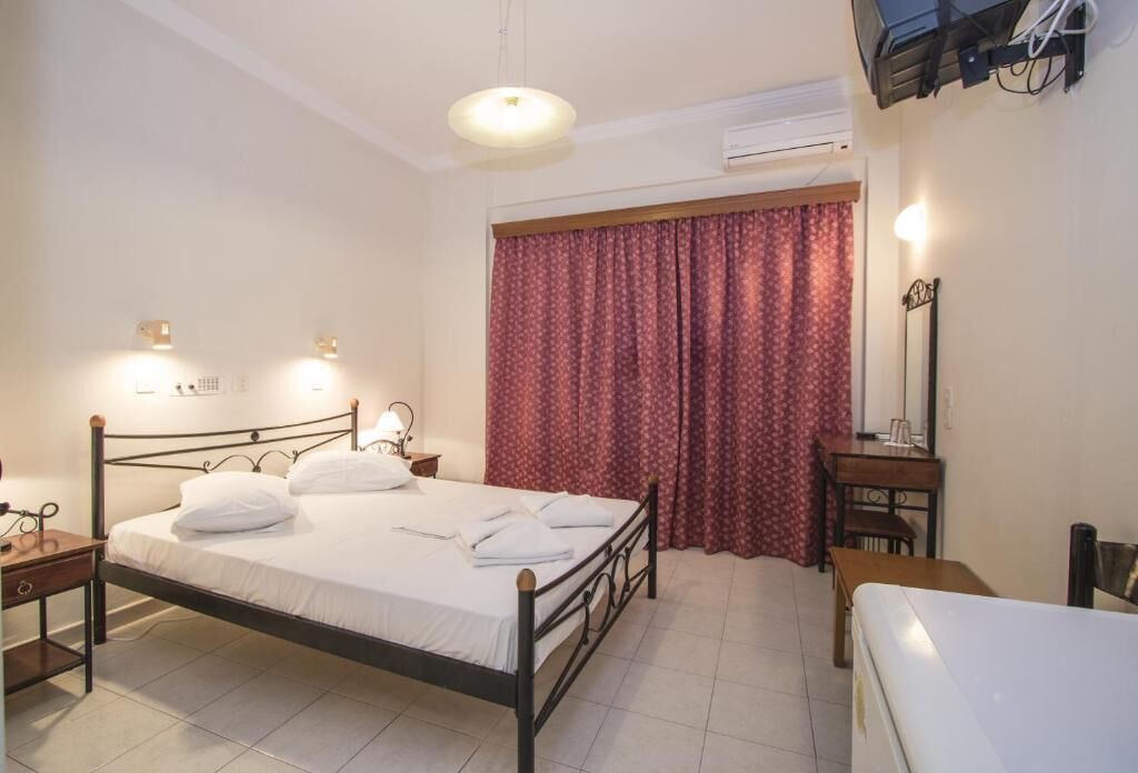 Photo of Bedroom in Perissa