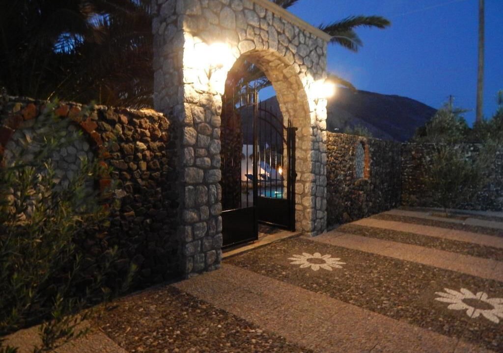 Photo of Outdoor in Perissa