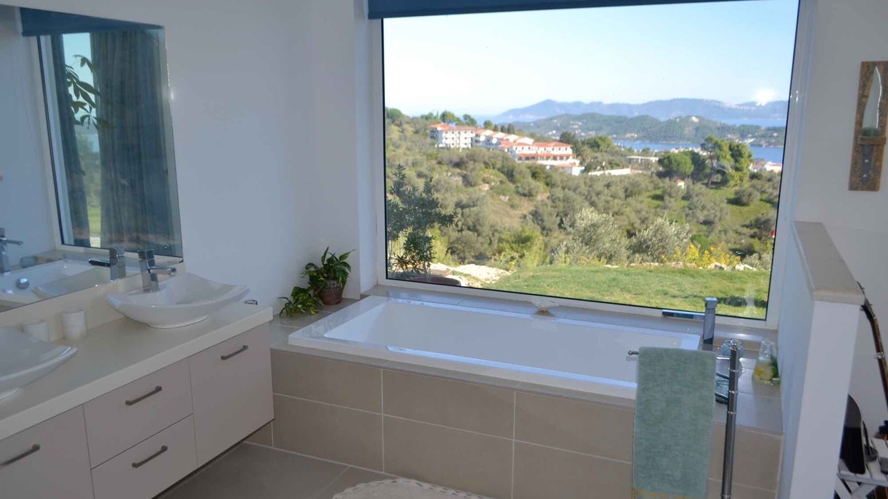 Photo of Bathroom in Katsarou