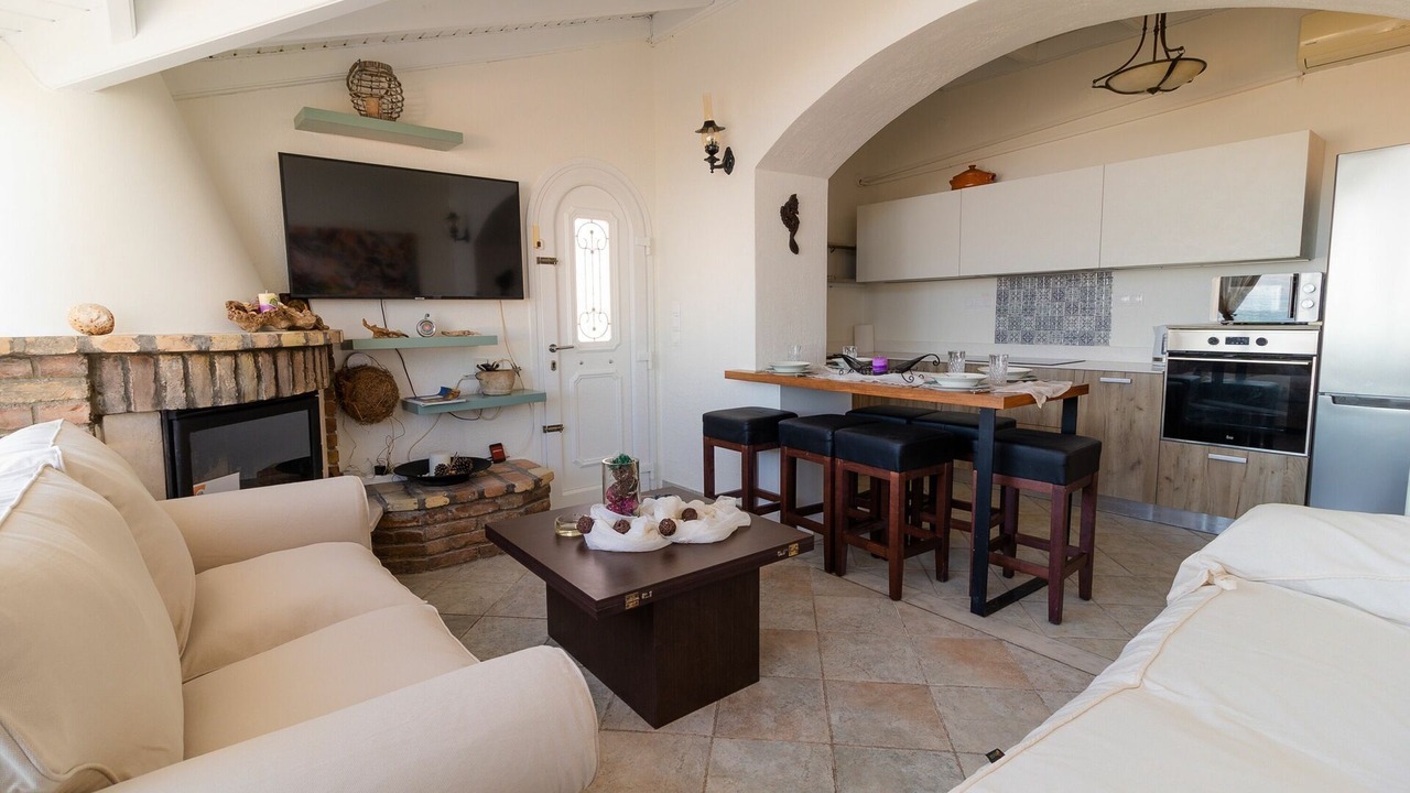 Photo of Bedroom in Almiros Beach