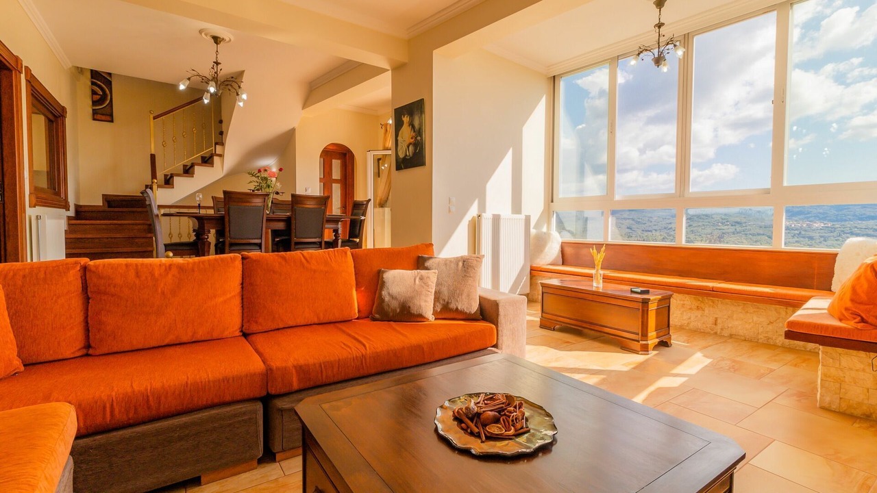 Photo of Livingroom in Esperion