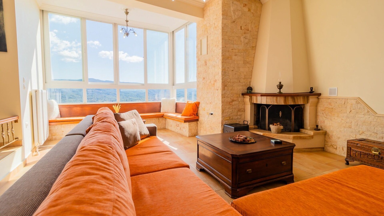 Photo of Livingroom in Esperion