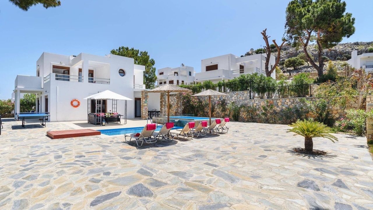 Photo of Others in Pefkos