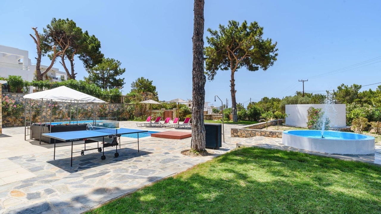 Photo of Others in Pefkos