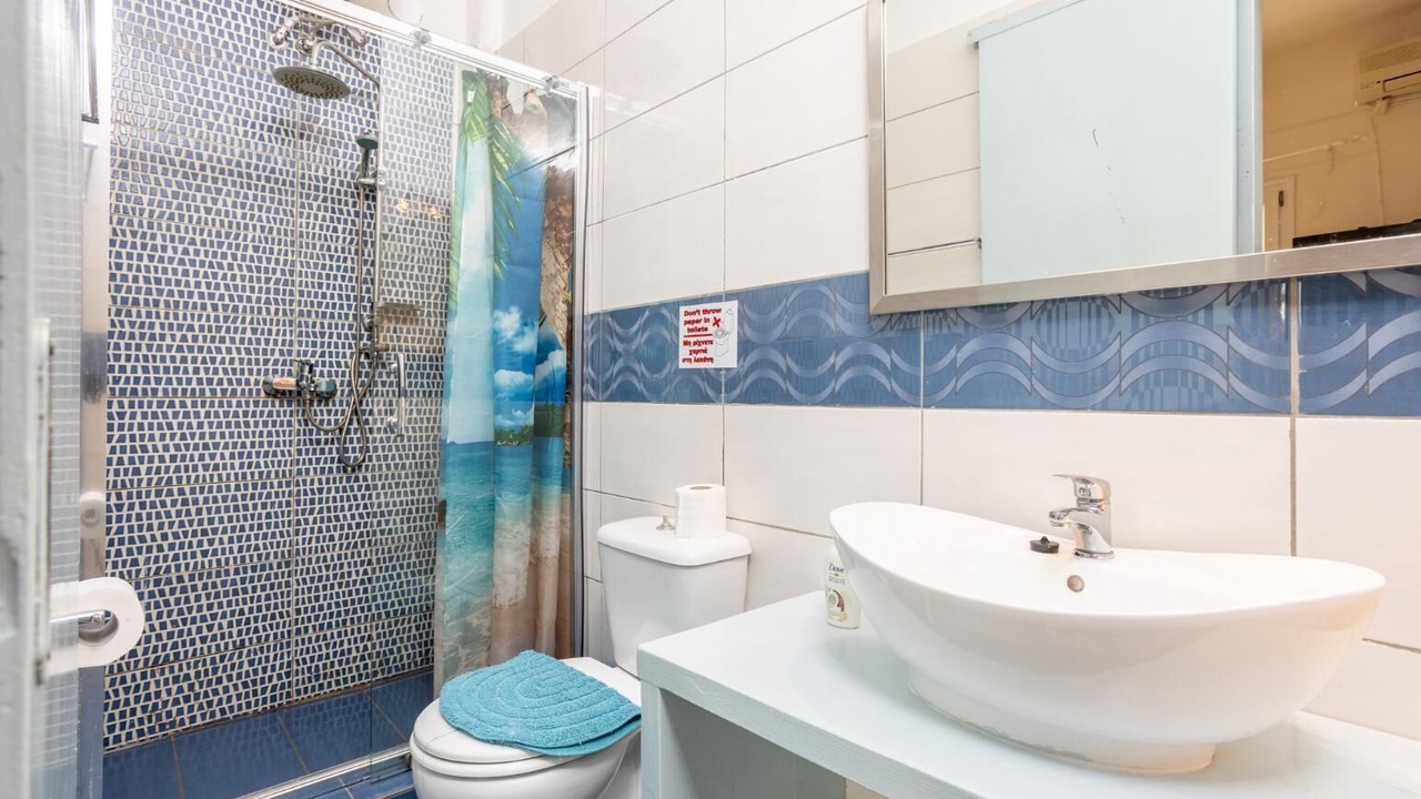 Photo of Bathroom in Lakka