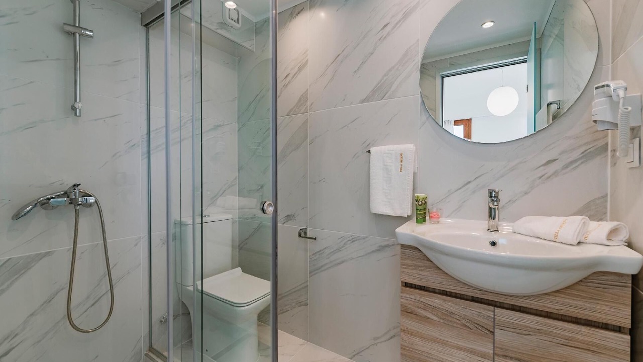 Photo of Bathroom in Gennadi