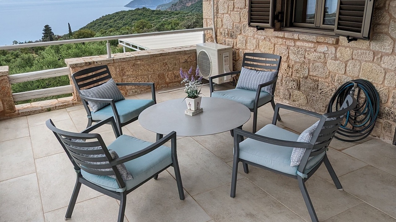 Photo of Patio Balcony in Kardamyli
